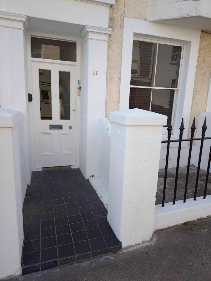 The Ploughman'S Rest Apartment Brighton Exterior foto